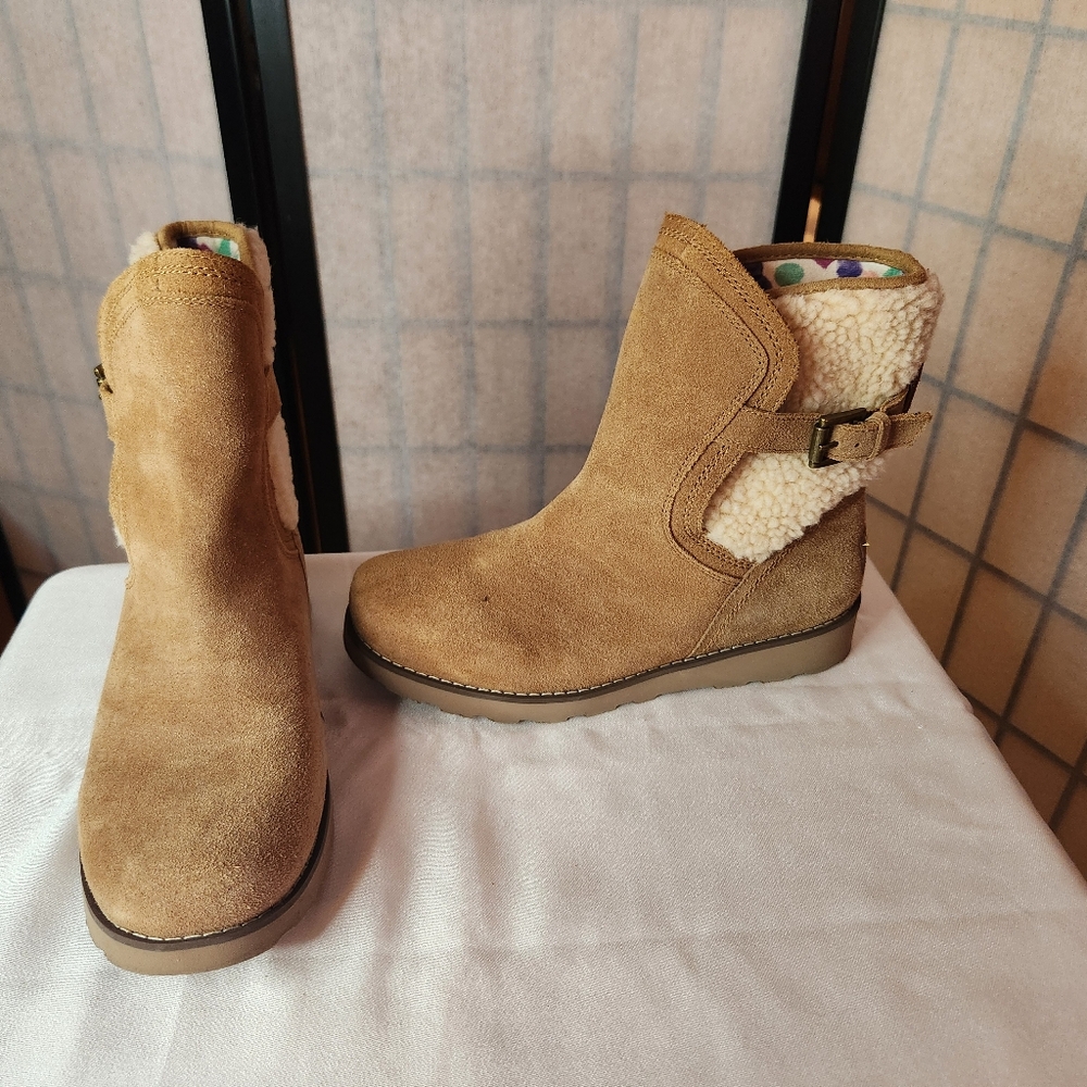 Suede Ugg Boot - image 5